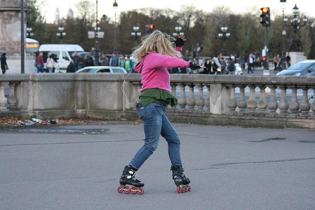 stopping on rollerblades