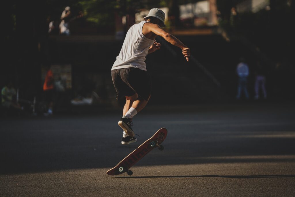 how to fall skateboarding